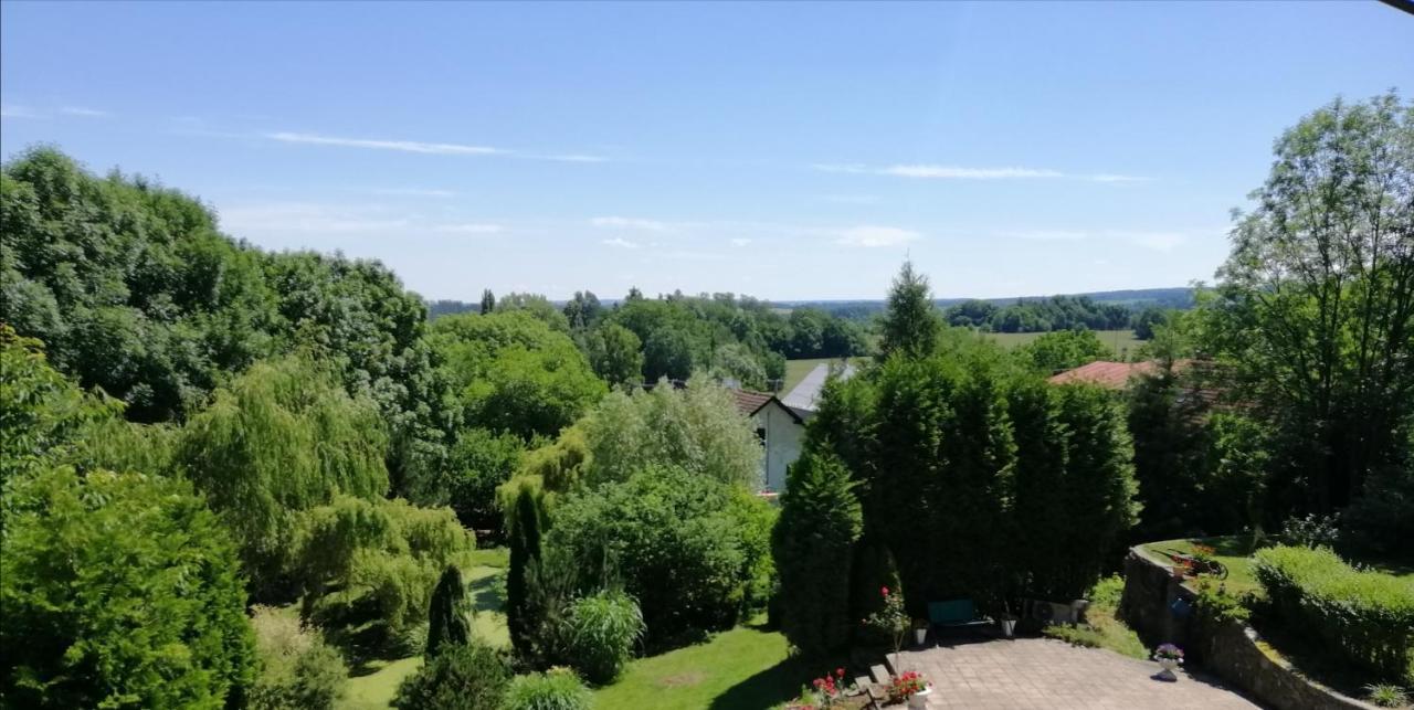 Apartmán Fara Vcelakov Exterior foto
