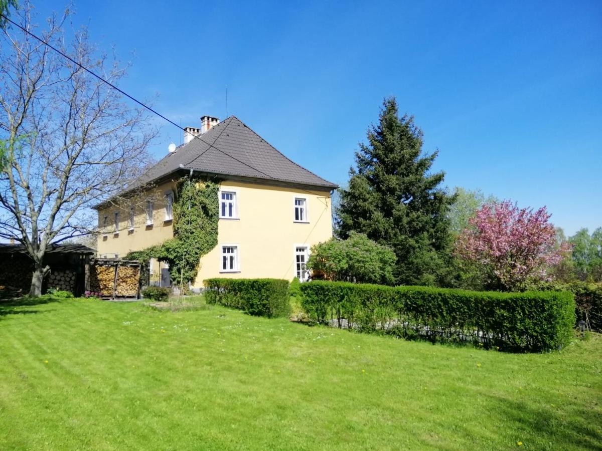 Apartmán Fara Vcelakov Exterior foto